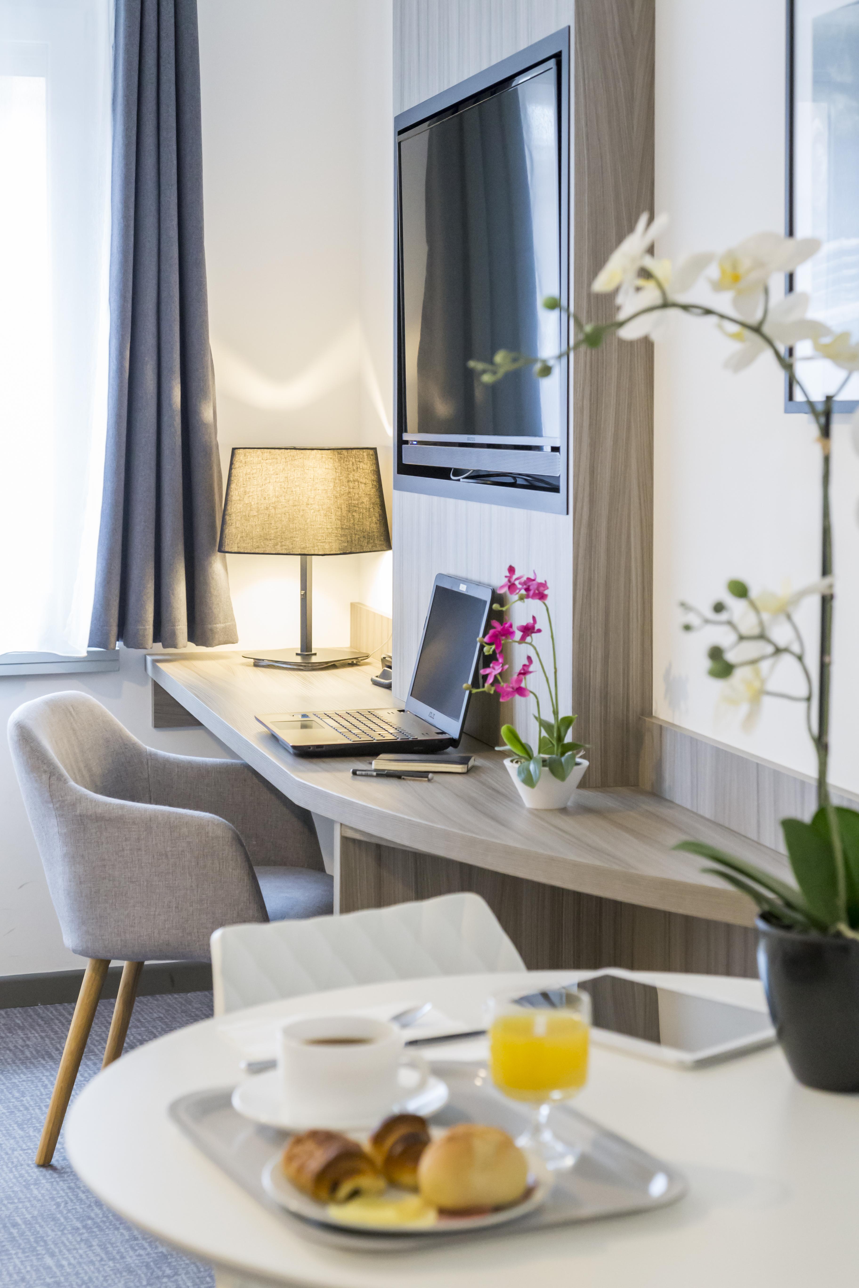 Nemea Appart Hotel Elypseo Strasbourg Port Ngoại thất bức ảnh