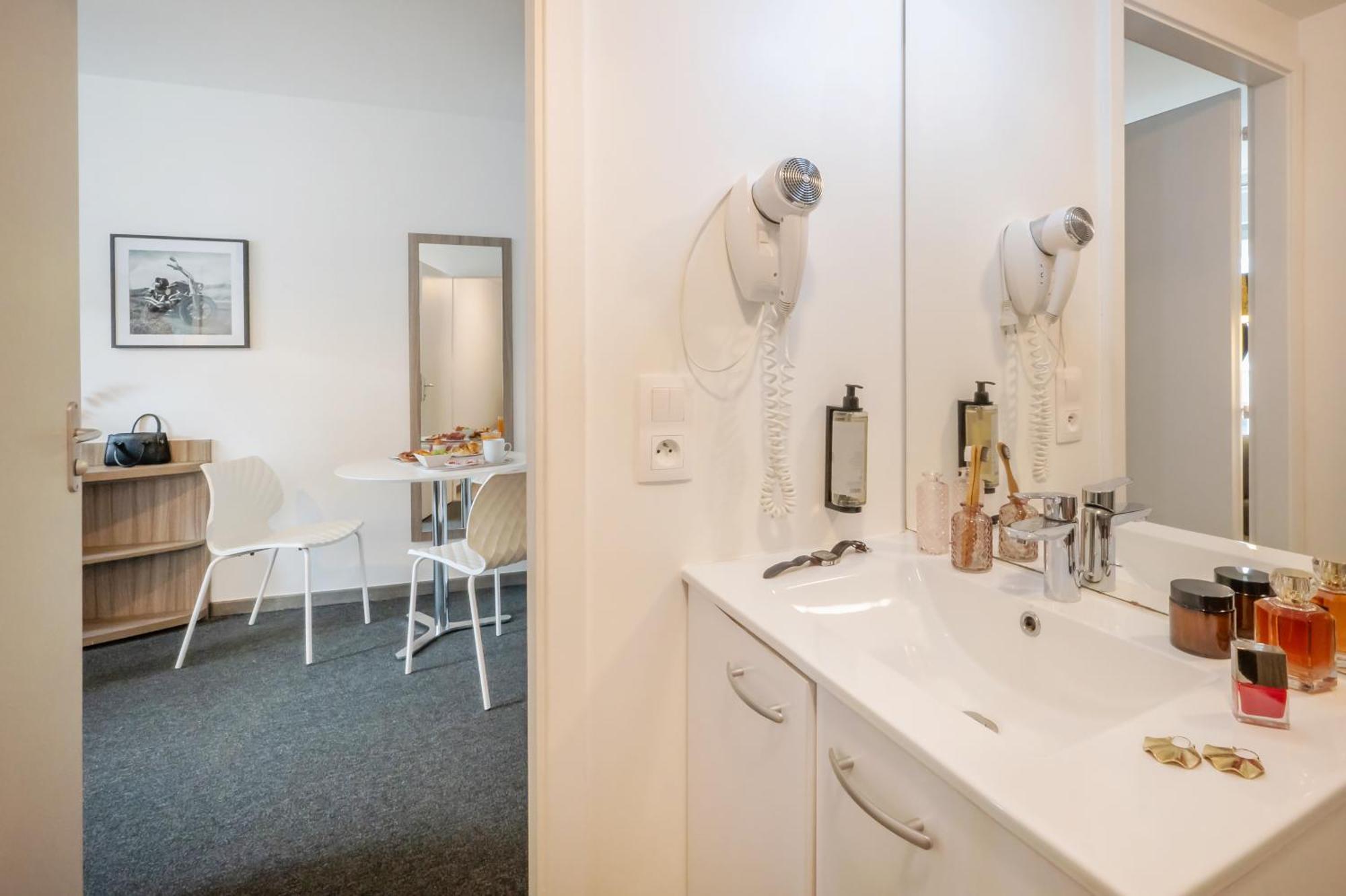Nemea Appart Hotel Elypseo Strasbourg Port Ngoại thất bức ảnh